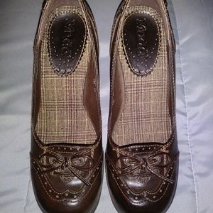 Mudd Brown Block Heels 7M